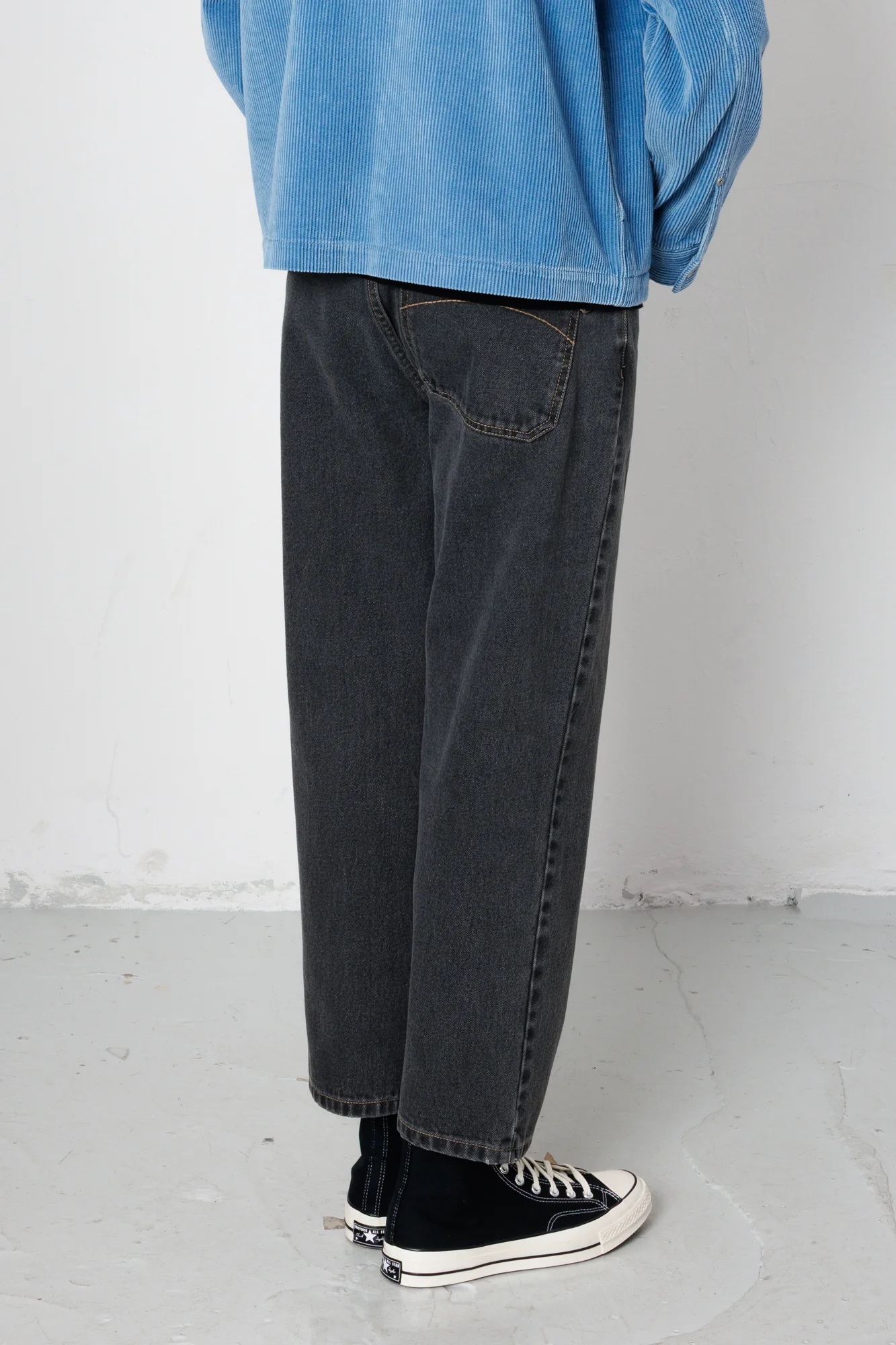 Barrel Leg Jean - Graphite Denim - Image 7