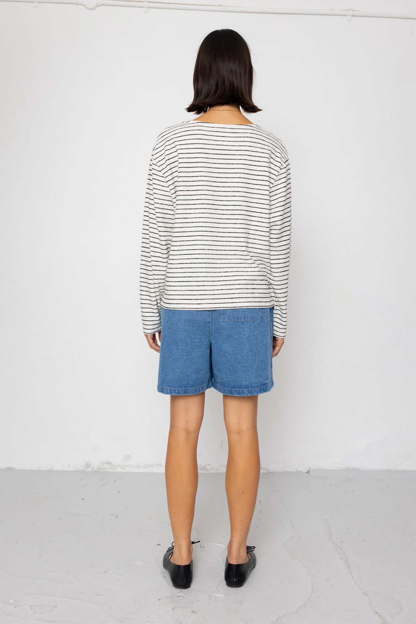 Boat Neck T-Shirt - Ecru / Black - Image 7