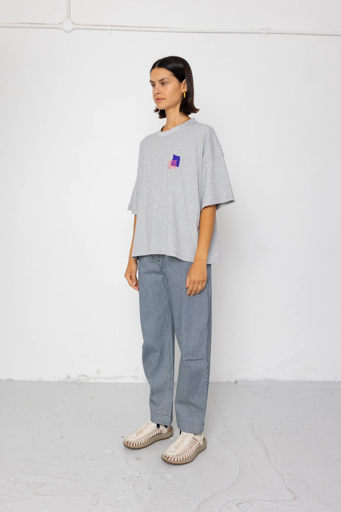 Boyfriend T-Shirt - Embroidered Grey Melange - Image 3
