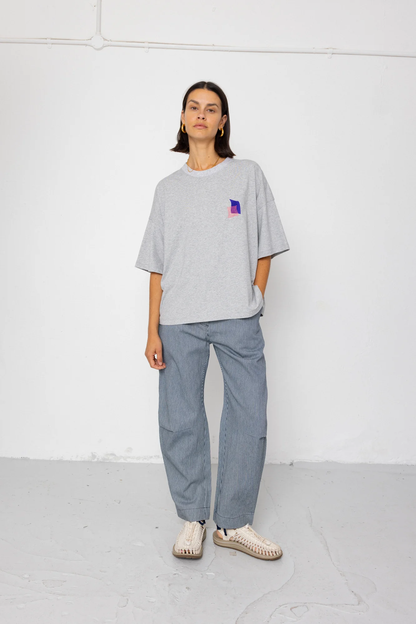 Boyfriend T-Shirt - Embroidered Grey Melange - Image 7