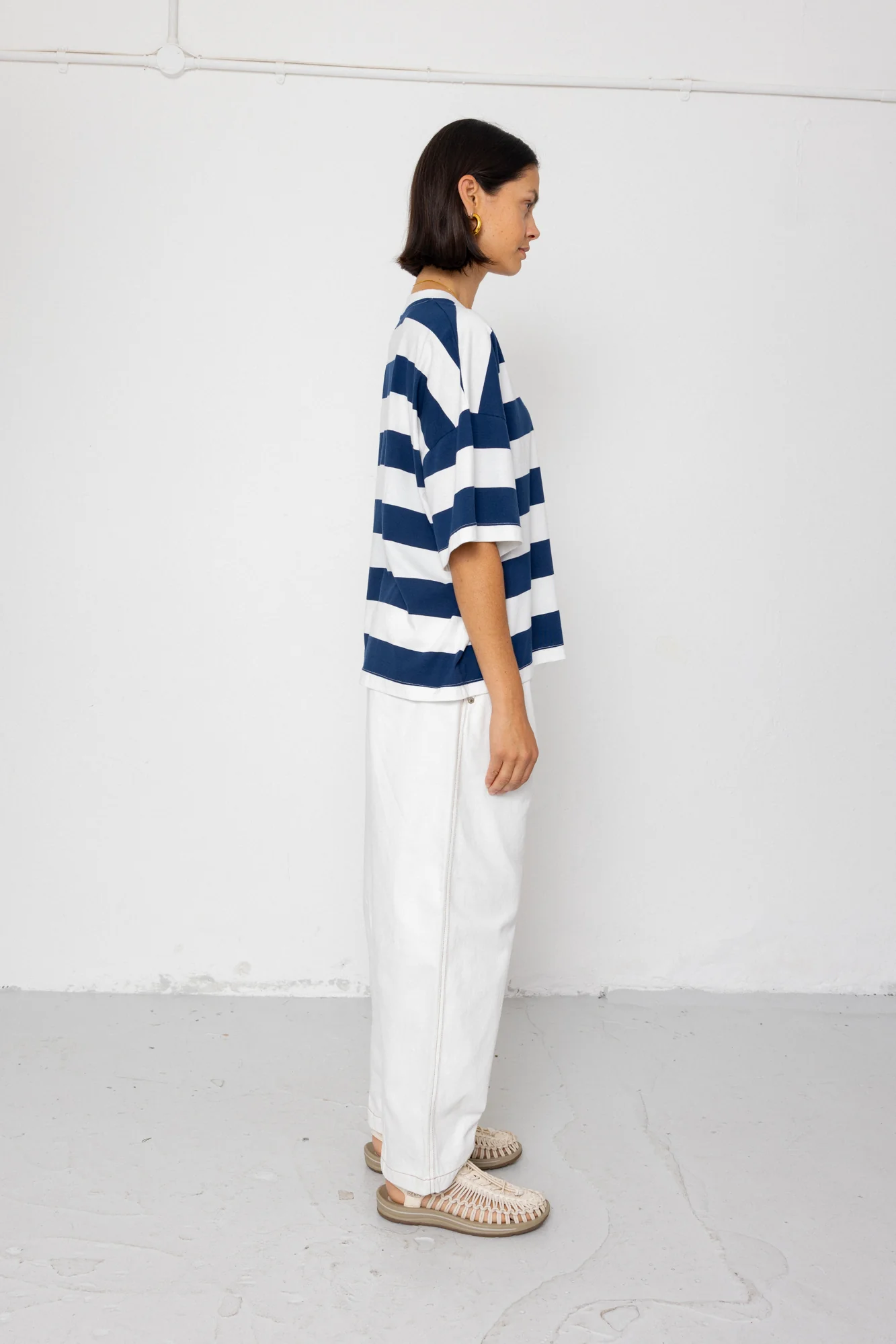 Boyfriend T-Shirt - Off White / Indigo Blue - Image 9