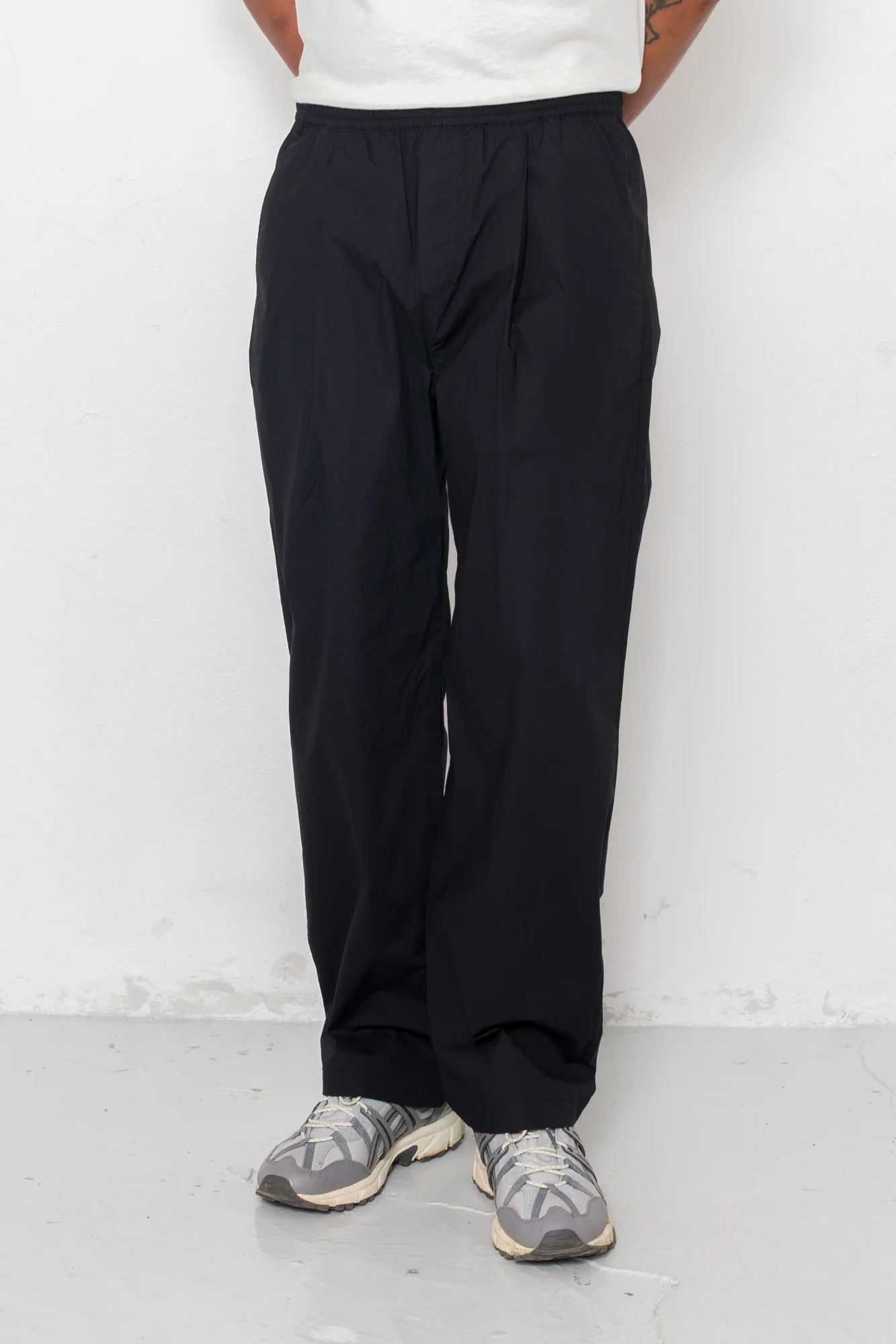 Drawcord Loose Trousers - Black - Image 7
