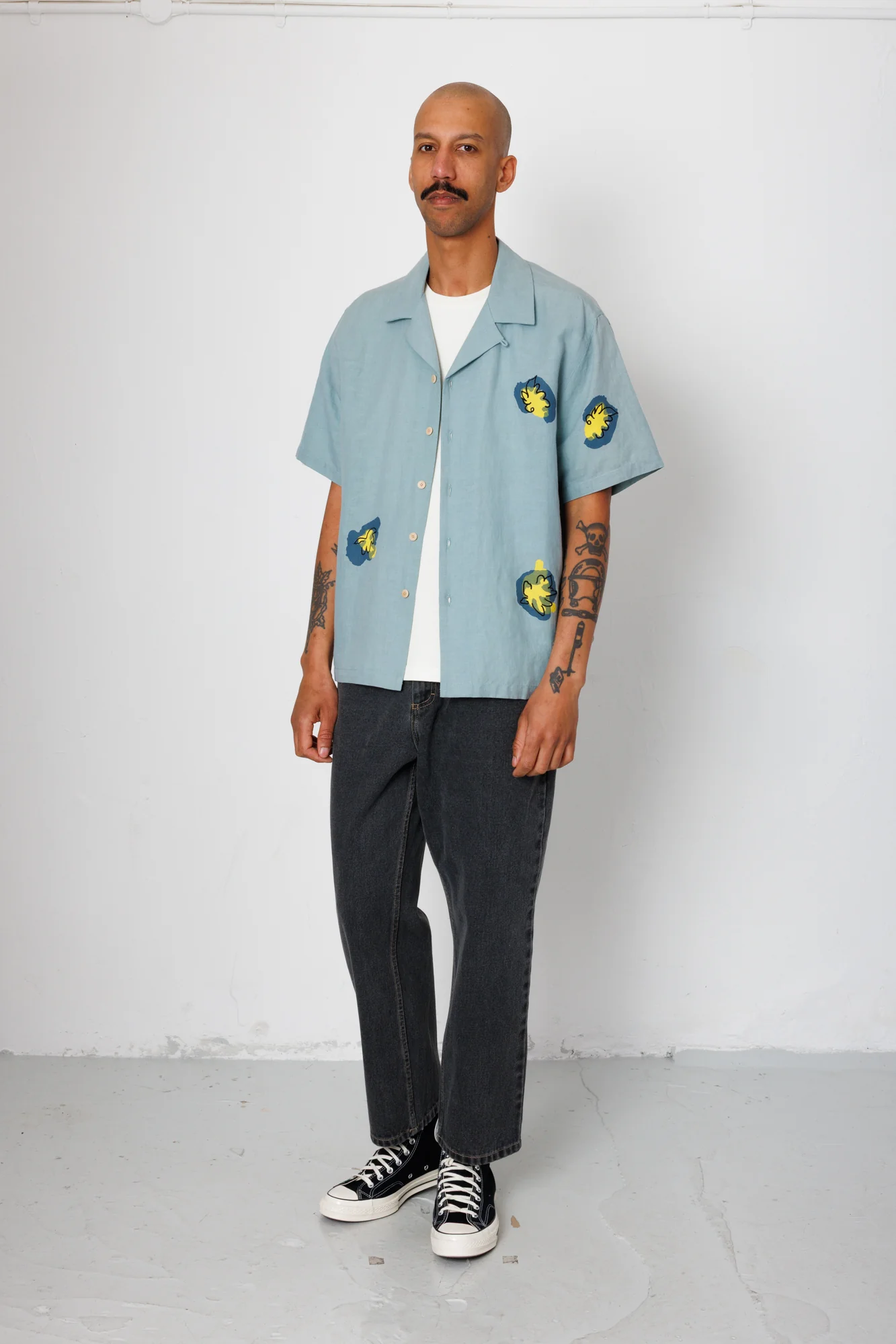 Relaxed Soft Collar Shirt - Blue Embroidered Flower | Folk x Goss Brothers - Image 2