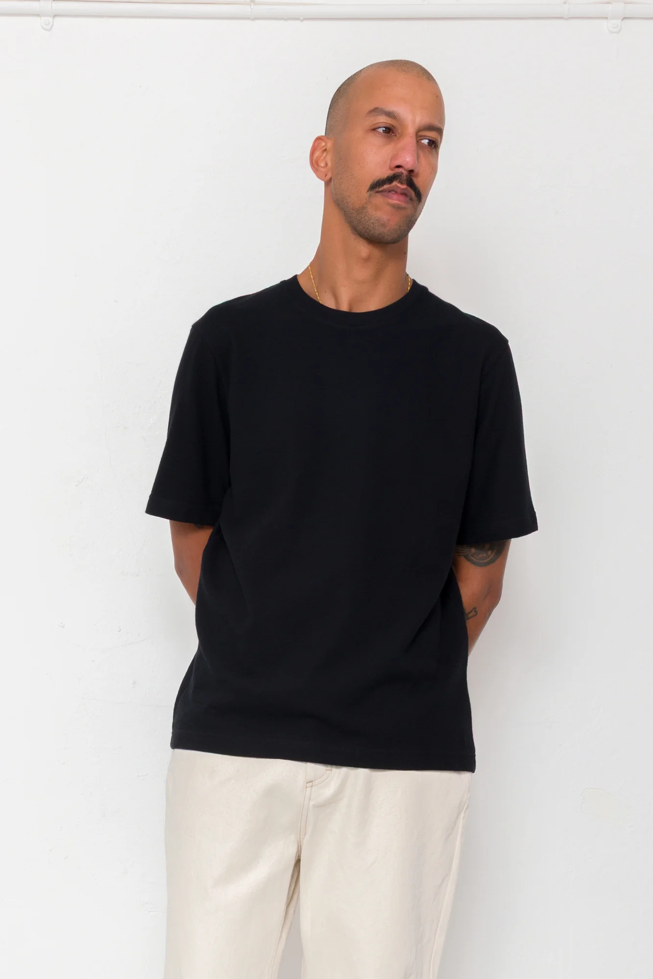Short Sleeve Textured T-Shirt - Black - Image 7